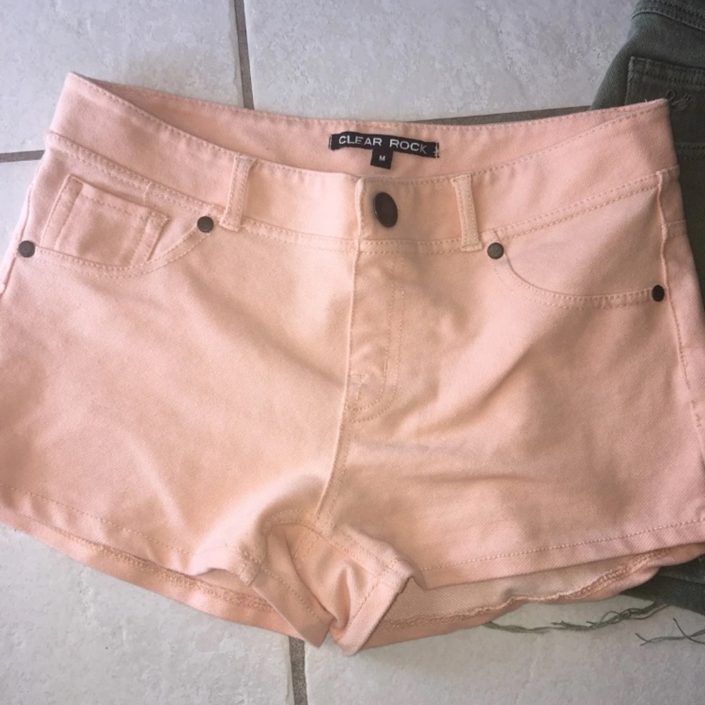 Shorts - Picture 2 of 6